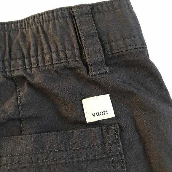 Vuori Vintage Ripstop Utility Short Sz Small Charcoal Gray Stretch EUC Mid Rise - Picture 8 of 12